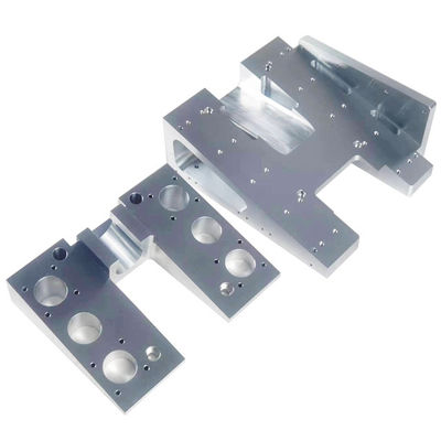 良い値段 Quick Turn Aluminum CNC Machining Precision and Deburring in One Process オンライン